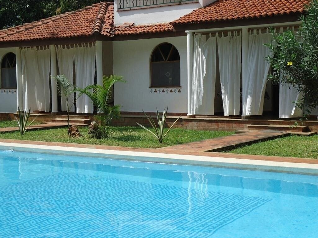 Апартаменти Mwembe Resort & The Village 3*